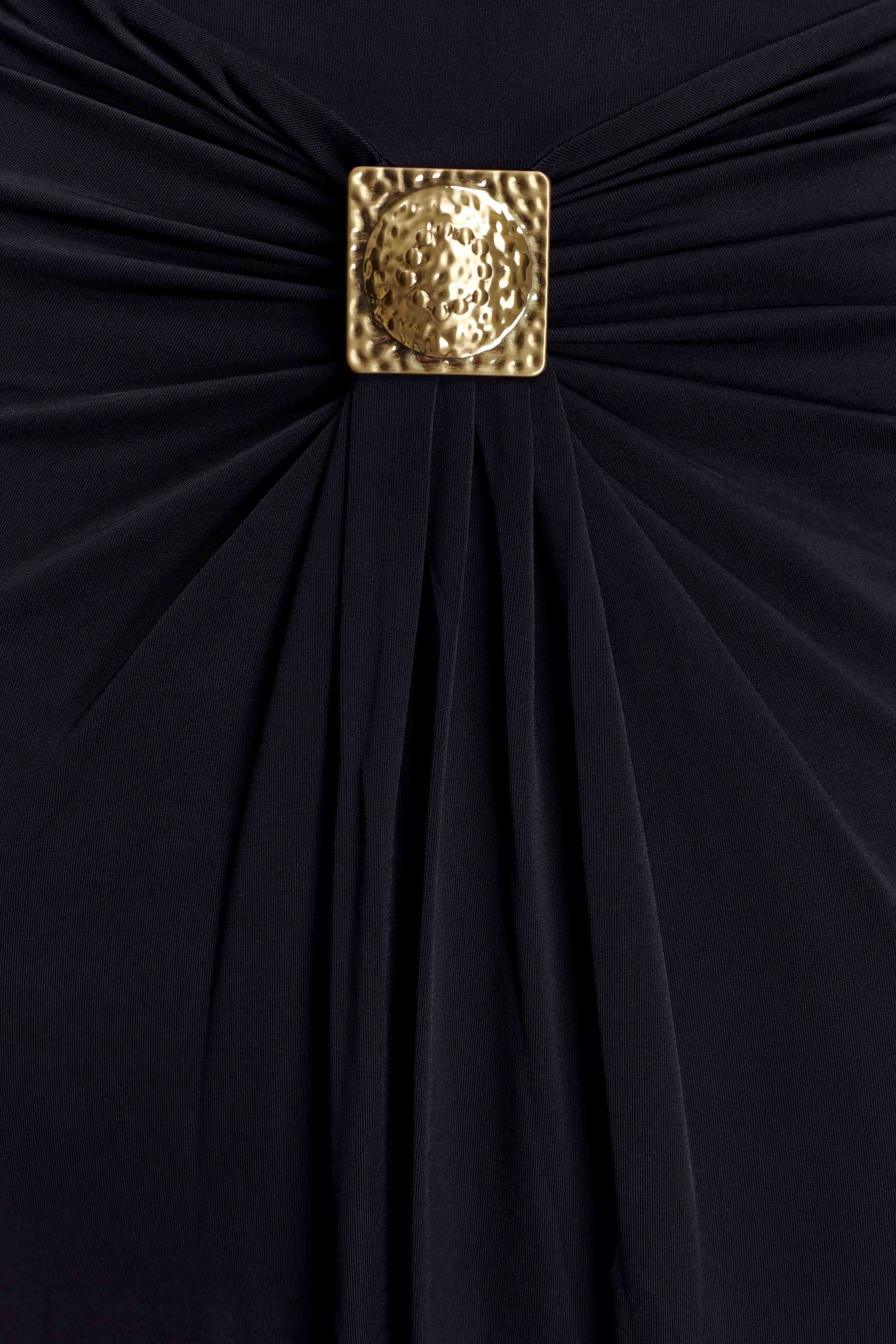 Quincy Siyah Halter Maxi Elbise - Şık Donanım Detaylarıyla