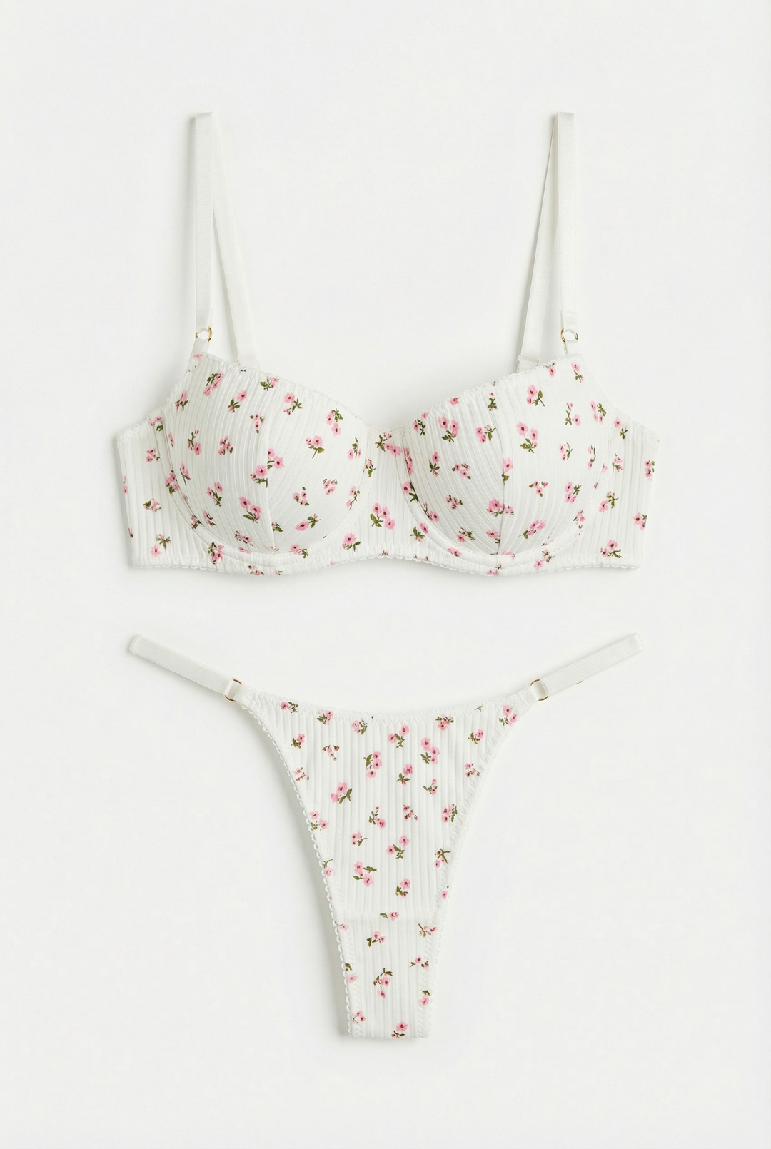 Şık Çiçek Desenli Lingerie Takımı - Balconette &amp; İnce Tanga